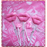 限量製作的粉紅嘴唇棒棒糖(單隻報價)