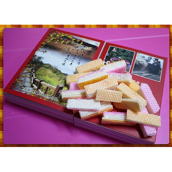 阿里山美景裝了50年代的紅白支古早味三色哈士80g-最紅文創商品 阿里山美景裝了50年代的紅白支古早味三色哈士80g-最紅文創商品