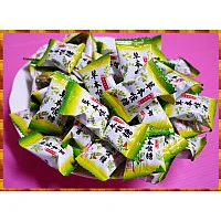 台灣製草本喉糖(使用真青草原料與蜂蜜喔) 台灣製草本喉糖(使用真青草原料與蜂蜜喔)
