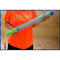 平凡造型但發射水力超強的60公分長全吸水式水槍(內建水柱壓縮設計) 平凡造型但發射水力超強的60公分長全吸水式水槍(內建水柱壓縮設計)