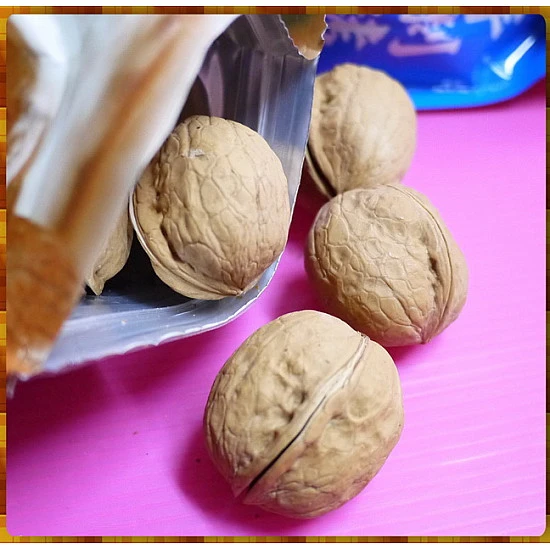 吃天然的最好的手剝烤核桃原味草本味-250g精品包裝款