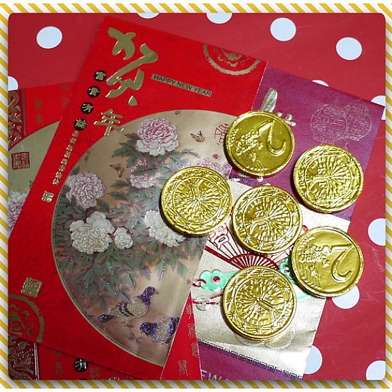 仿瑞典3.5公分皇室金幣巧克力6顆裝+最棒燙金紅包袋(單組裝) 仿瑞典3.5公分皇室金幣巧克力6顆裝+最棒燙金紅包袋(單組裝)