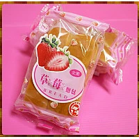 手作懷念學校麵包(草莓夾心) 手作懷念學校麵包(草莓夾心)