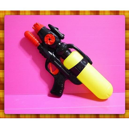 攔截者號-35公分連續發射式氣壓水槍 攔截者號-35公分連續發射式氣壓水槍